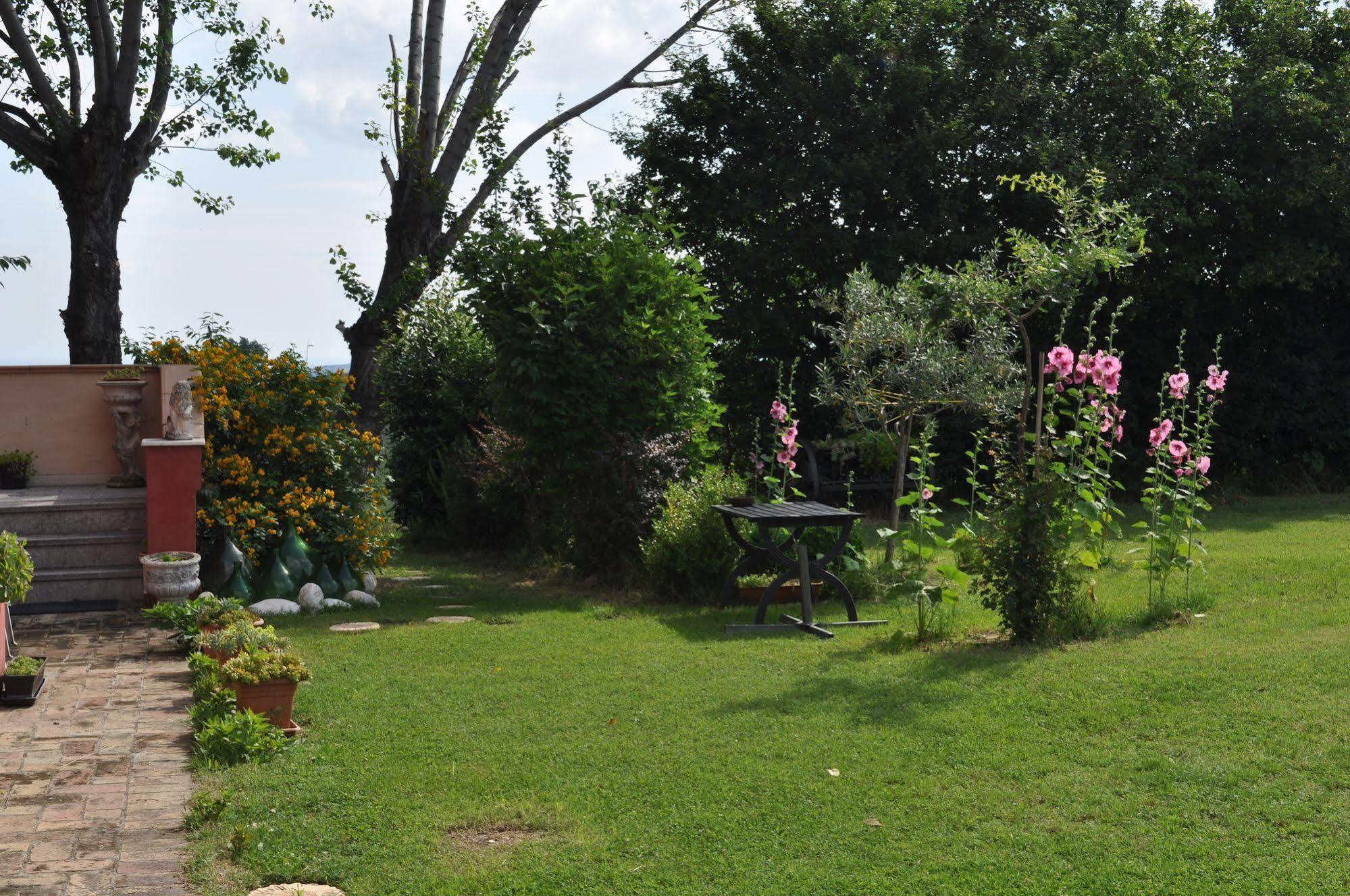 Hotel Isola Dei Calanchi Atri Zewnętrze zdjęcie